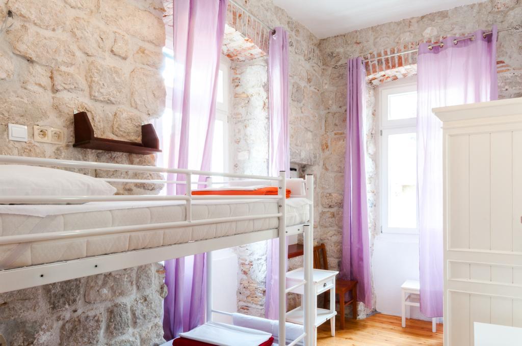 Old Town Hostel Дубровник Екстериор снимка