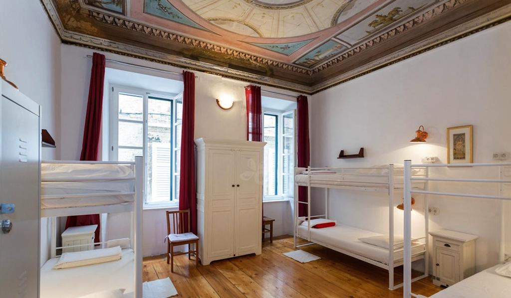 Old Town Hostel Дубровник Екстериор снимка