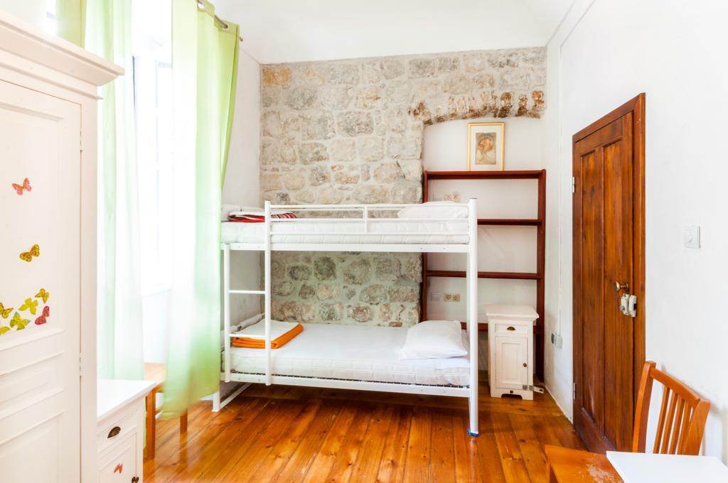 Old Town Hostel Дубровник Екстериор снимка