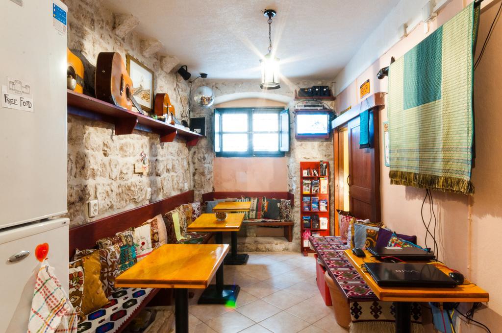 Old Town Hostel Дубровник Екстериор снимка